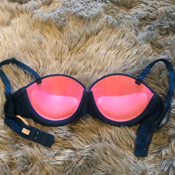 VICTORIA SECRET BRA!!! 32B can be strapless - Picture 2 of 4